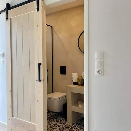 Eora Apartamento Laganas